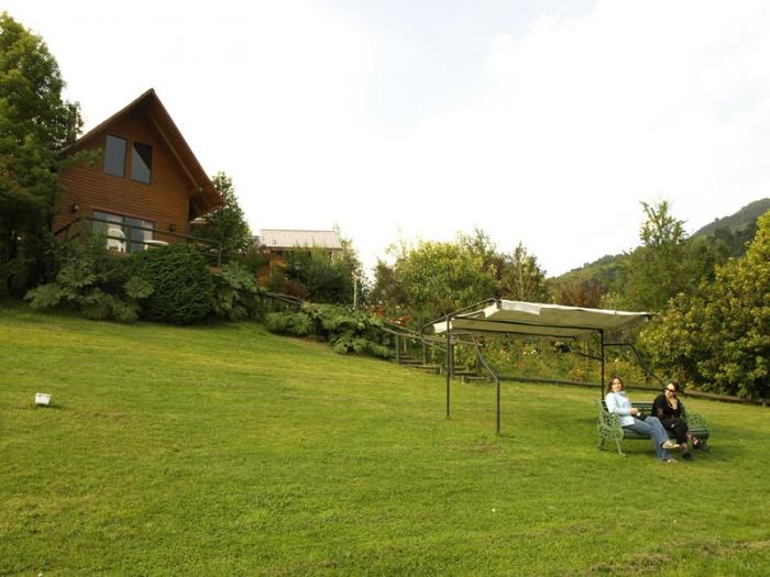 Fotografía 2 de Cabañas Jardines del Caburgua en Pucon, Araucania